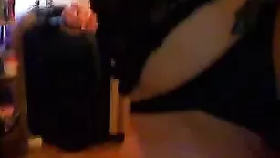 MonikaSweet ласкает большую грудь и долбится в вагину