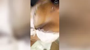 Esmeralda хвастается большой грудью