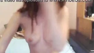 FrosyaArkasha наслаждается трахом игрушкой