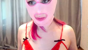 sexyalina шлюха в БДСМ маске сосет челен