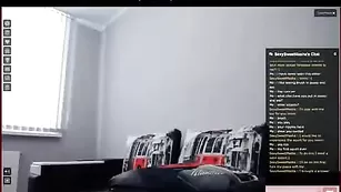 BarbieMasha сладкая крошка получает оргазм