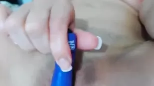 Ажурная бабенка ioana ulmeanu кончила после дрочки самотыком