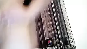 Sandra67 эффектная сучка сосет резиновый член