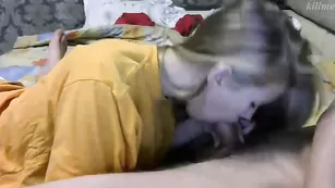 7malishka7 нежная малышка делает минет