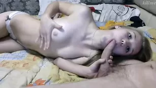 7malishka7 нежная малышка делает минет