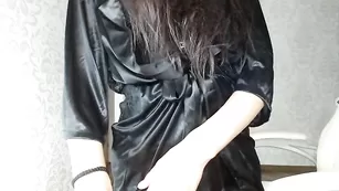 ivirgin1 снимает эротическое белье