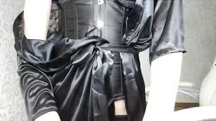 ivirgin1 снимает эротическое белье