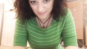 musicmelody симпатяжка крутит попкой