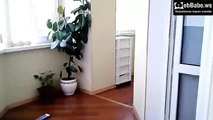 SweetDreamss показывает своё нижнее бельё и сиськи