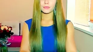 MandyDee сияет своей пиздой на камеру