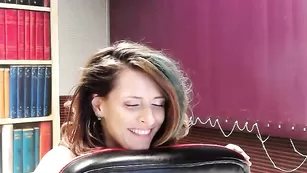 Sensualsofia симпатичная девушка