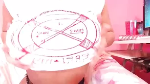 PinkAndre сочная киска и большие сиськи