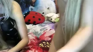 Обнаженные сучки Sexytigress занимаются анальной дрочкой