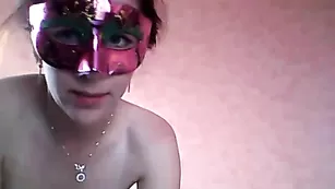 Сучка в маске pohuj выдрана раком в пилотку