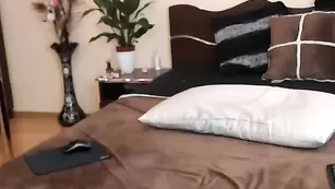 Sweetkattye шлюшка в красной ночнушке