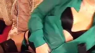 Строгая сука missmina располагает строптивым телом