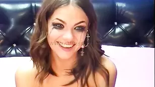 BeautySlaveXXX разрывает свою пилотку