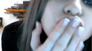 KatrinaDollX малышка разделась и начала дрочить