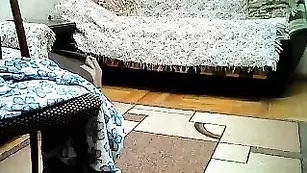 Скромная дамочка Danyana нежно обкатывает страпон