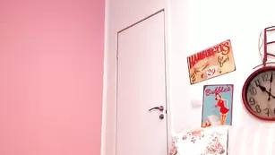 Импозантная телочка lexilow совращает своими прелестями