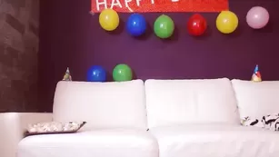 lea_spunks два пальчика в нежную киску