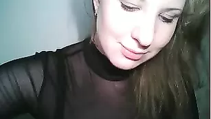 Модель imperiya мило общается в рунете