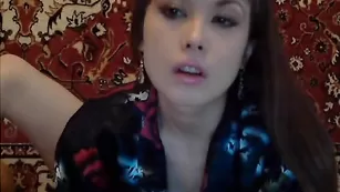 Домашняя проказница sexymouse раскрывает свое аппетитное тело