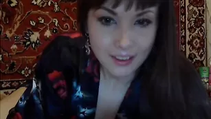 Домашняя проказница sexymouse раскрывает свое аппетитное тело