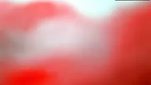 Красивая дамочка Seyok нежно мастурбирует киску