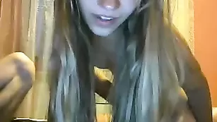 sexy-malishka насадилась на член парня