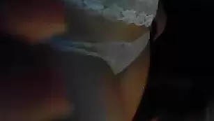 Сисястая шалопень feelingalittleplayful возбуждает не снимая нижнего белья