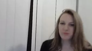 Biancaandhubby показывает сочную попку