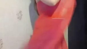 Sexymouse медленно раздевается