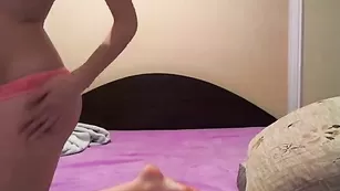 anngello4ek милашка снимает одежду