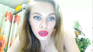 Гламурная сучка xxdianaxx ведет себя как шлюшка