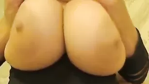 queenxxx сосет и дрочит дилдо