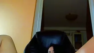 Cutebabybee телка с дорожкой на пилотке