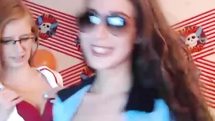 SexySabotage сучки дурачатся