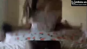 Похотливая шваль Leyla123456 вываливает сочные титьки