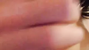 Фантастичная шалунья natysik раскурочивает влагалище секс прибором