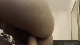 Озорная шалава Electra_grey дрочит обе дырочки