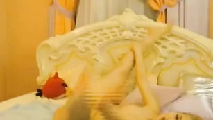 Молоденькая чикса litisia18 скучает перед веб-камерой