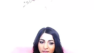 Annesquirt сладкая попка и сочная грудь