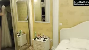 Безупречная Millajo показывает свои платья и нижнее бельё