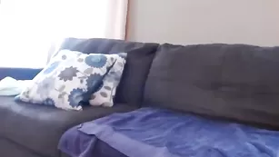 Сучка с большой жопой Fionnaandjimmy позирует в чулочках