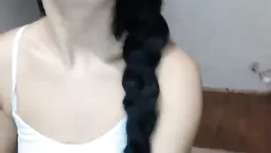 Роскошная малышка Lonelyst4r соблазняет большой жопой