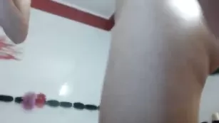 Худые потаскушки Sexxylorry ласкают сосочки