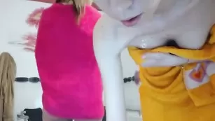 Худые потаскушки Sexxylorry ласкают сосочки