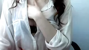 Пикантная сучка Afiyaah общается во фри чате