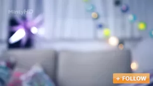 Жаркая курва Hottminx балуется с вибратором